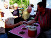 Guy fait le service : sa femme n'en revient pas !